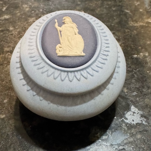 Wedgwood Gray Stoneware Piece - Picture 1 of 5